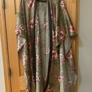 Torrid Kimono
